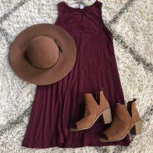 ✨5/$25✨ Old Navy Purple Swing Dress. Size M